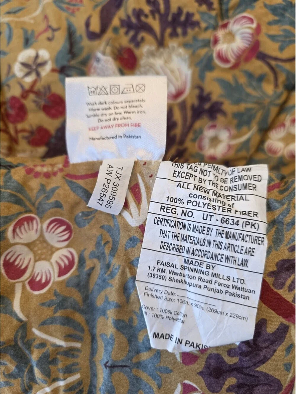 Morris & Co. Seasons Saffron King Quilted Duvet & 2 Pillowcases